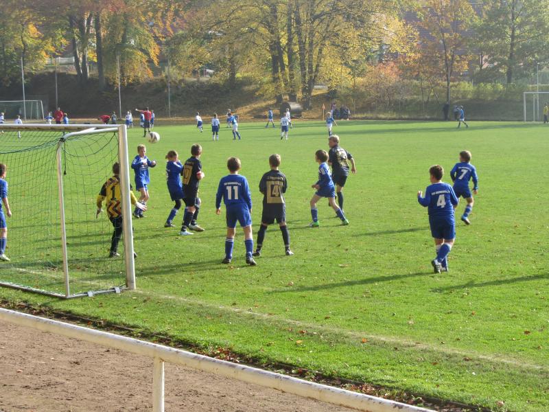 TSG Gadebusch - SG Roggendorf 96 (D-Jun.), Kreisliga SN-NWM Staffel II, 8. Spieltag - Anstoß: 21.10. 2012, 12.00 Uhr - Jahn-Sportplatz - Schiedsrichter: Klingenberg (Lützow) - 0:1 Stiben (20.), 0:2 Schöning (54.), 0:3 Stiben (58.)