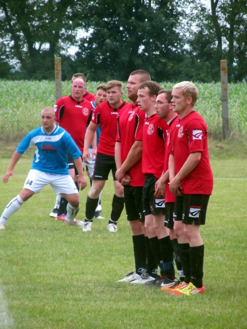 Groß Salitzer FC - SG Roggendorf 96, Freundschaftsspiel - Anstoss: 28.06. 2013, 19:30 Uhr - Sportplatz Boddin - 1:0 Kipp (50.), 1:1 Schulz (82.) - Zuschauer: 55