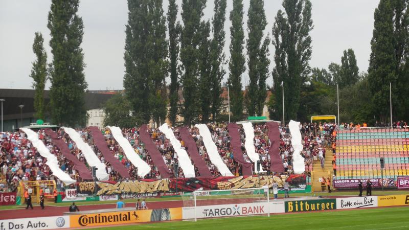 BFC Dynamo - VfB Stuttgart, Gute Aktion der BFC-Fans.