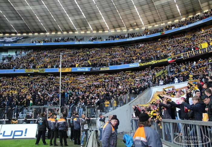 TSV 1860 München - SG Dynamo Dresden 1:3, 03.11.2013, 13.30 Uhr
Allianz-Arena,
1:3 (1:2),
23.500 Zuschauer