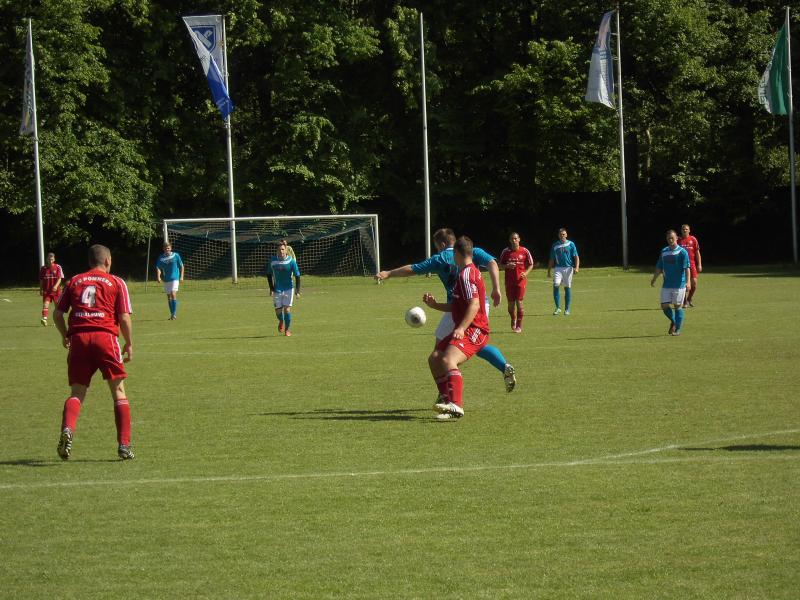 SG Roggendorf 96 - FC Pommern Stralsund, Verbandsliga M-V, 29. Spieltag - Anstoß: 31.05. 2014, 15:00 Uhr - Schloßpark Roggendorf - Schiedsrichter: Christian Minx - Zuschauer: 188 - Tore: 0:1 Wiek (8.), 0:2 Hagemeister (Eigentor), 1:2 Penk (28.), 1:3, 1:4 Orend (80., 84.)
