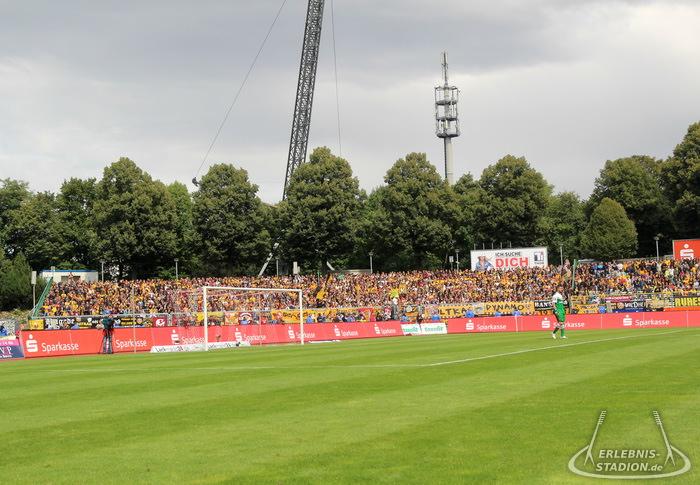 FC Rot-Weiß Erfurt - SG Dynamo Dresden \\\\, 23.08.2014, 14.00 Uhr
Steigerwaldstadion
3. Liga
2:0 (1:0)
10.666 Zuschauer