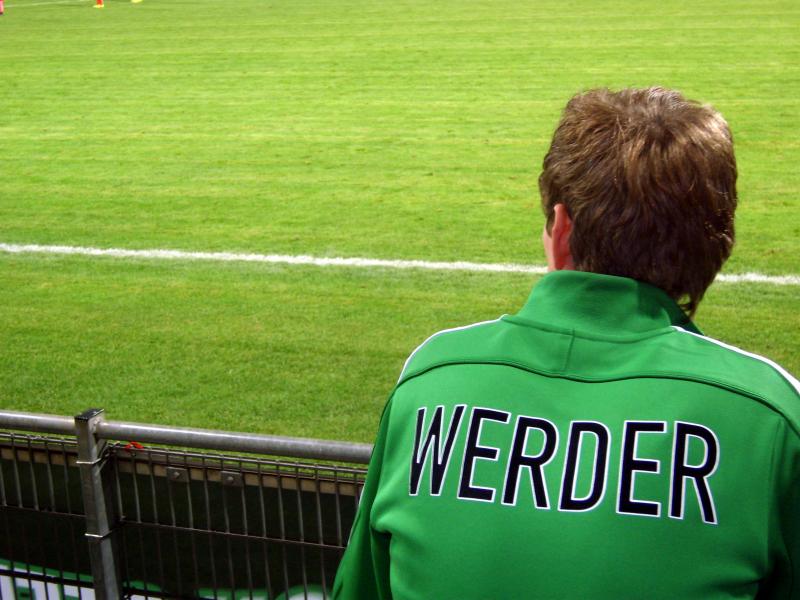 VfB Lübeck - SV Werder Bremen II, Regionalliga Nord, 2014/15, 10. Spieltag - Anstoß: Fr. 26.09.2014, 19:30 Uhr - Stadion: Lohmühle, Lübeck - Zuschauer: 1754 - Schiedsrichter: Hass (Hamburg) - 0:1 F. Bruns (5., Handelfmeter), 0:2 Aycicek (36.), 1:2 Knechtel (54.), 2:2 S. Richter (73.) - Rote Karte: Rehfeldt (Werder Bremen II) (11.)