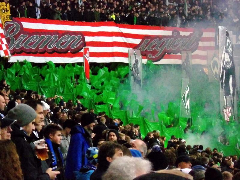 Hamburger SV - SV Werder Bremen, 1. Bundesliga, 2014/15, 12. Spieltag -  Anstoß:
23.11.2014, 15:30 Uhr - Stadion: Imtech-Arena, Hamburg - Zuschauer: 57000 (ausverkauft) - Schiedsrichter: Felix Zwayer (Berlin) - 1:0 Rudnevs (83., Linksschuss, Götz), 2:0 Wolf (90. + 3, Eigentor, Arslan)