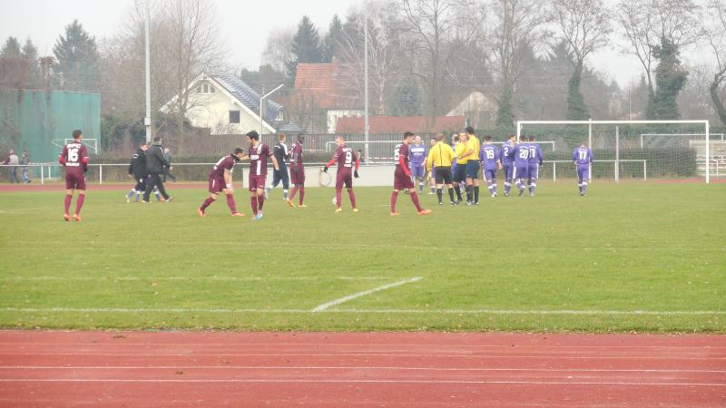 Eintracht Mahlsdorf - BFC Dynamo, 14.12.2014 - Pokal-Achtelfinale - Eintracht Mahlsdorf - BFC Dynamo 0:3 - vor ca. 520 Zuschauern auf dem Sportplatz am Rosenhag.