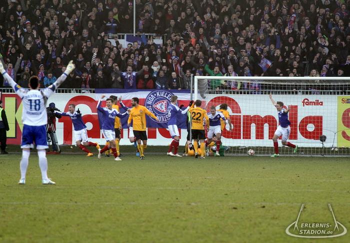 Kieler SV Holstein - SG Dynamo Dresden 1:0, 14.02.2015, 14.00 Uhr
Kiel, Holstein-Stadion
3. Liga
1:0 (0:0)
7.008 Zuschauer