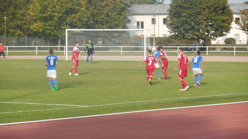 SV Victoria Seelow - FC Hansa Rostock II, 04.10.2015 - 7. Spieltag - Oberliga Nordost Nord - SV Victoria Seelow - FC Hansa Rostock II 2:2 vor 465 Zuschauern in der Sparkassen-Arena.