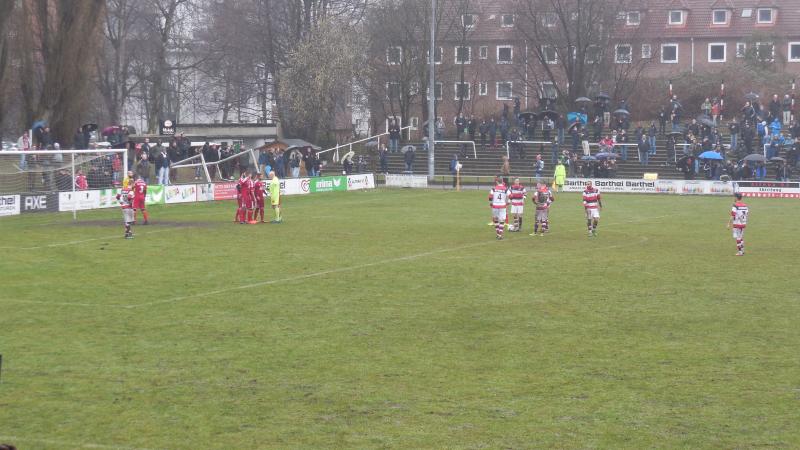 Altonaer FC von 1893 - FC Türkiye Wilhelmsburg 2000, 25.03.2016 - 26. Spieltag - Oberliga Hamburg - Altonaer FC - FC Türkiye 5:1 vor 683 Zuschauern in der Adolf-Jäger-Kampfbahn., Vereine: Altonaer FC von 1893, FC Türkiye Wilhelmsburg 2000