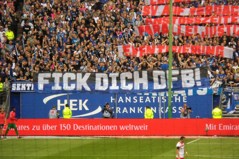 Hamburger SV vs. FC Augsburg, HSV vs. FC Augsburg - 1. Bundesliga, 2017/18, 1. Spieltag - Anstoß: 19.08.2017, 15:30 Uhr - Stadion: Volksparkstadion, Hamburg - Zuschauer:
49449 - Schiedsrichter: Daniel Siebert (Berlin) - 1:0 N. Müller (8., Rechtsschuss, Walace), Vereine: Hamburger SV